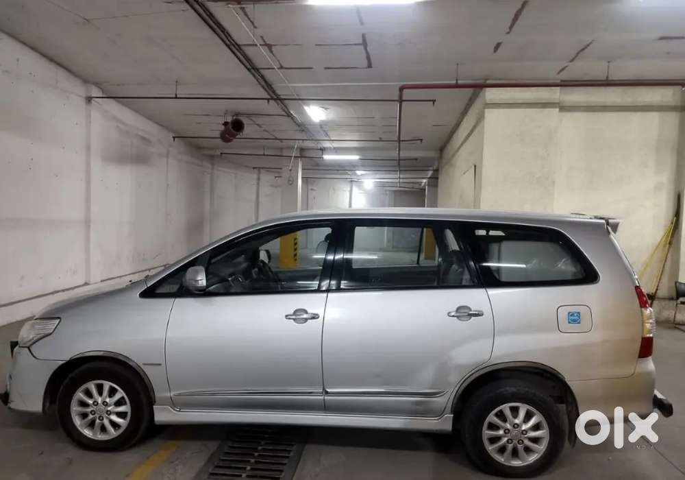 Toyota Innova 2014