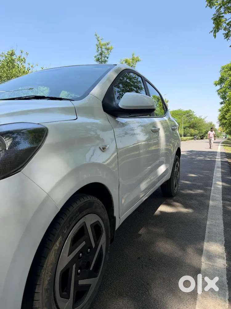 Hyundai Aura 2025 Cng & Hybrids 30000 Km Driven