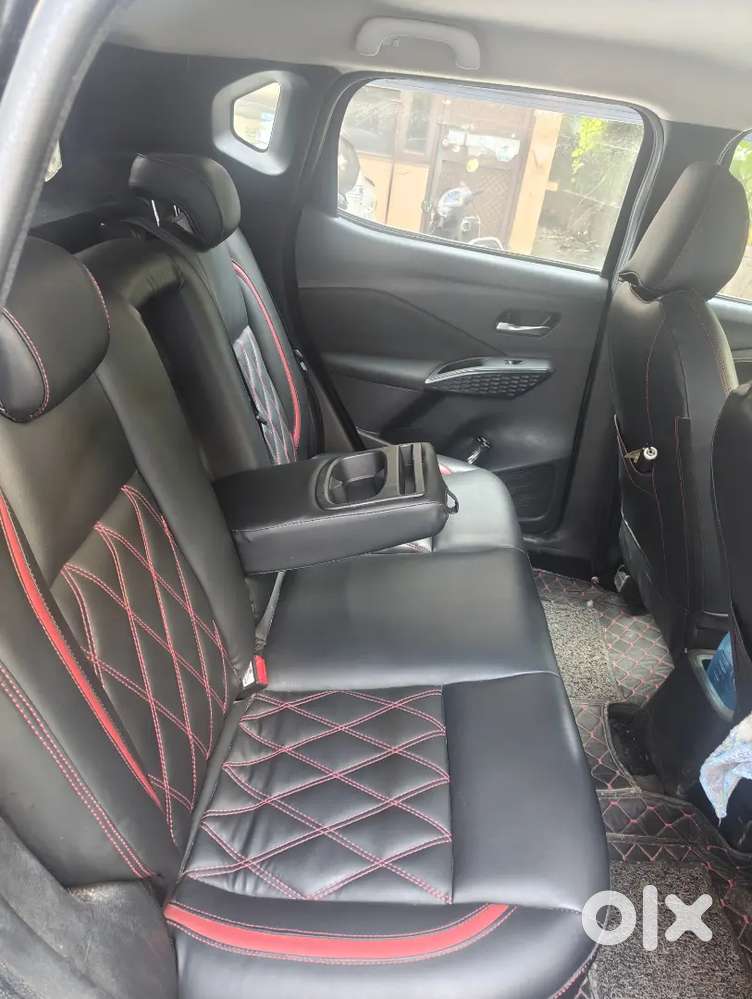 Nissan Magnite Acenta B4d 2025
