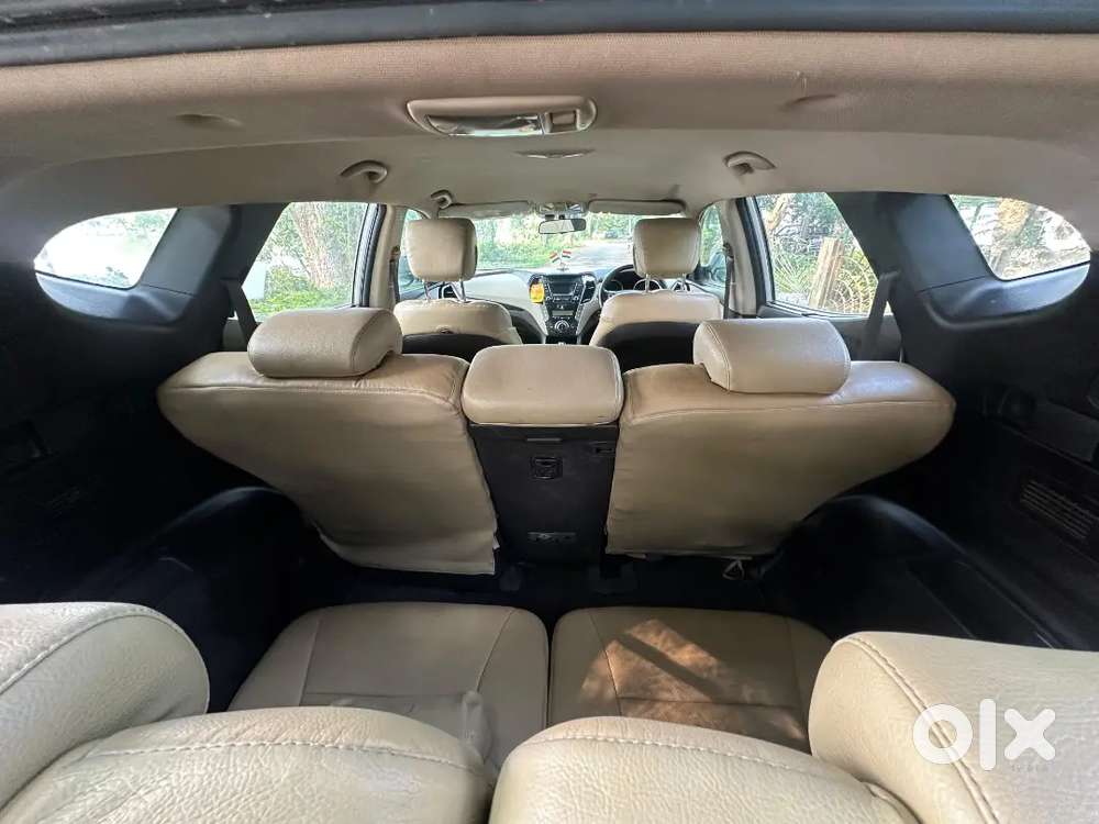 Hyundai Santa Fe 2014 Diesel 93000 Km Driven