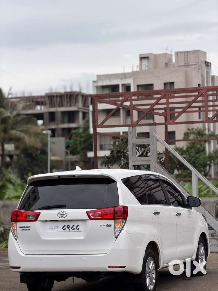 Toyota Innova Crysta 2.7 V, 2019, Diesel