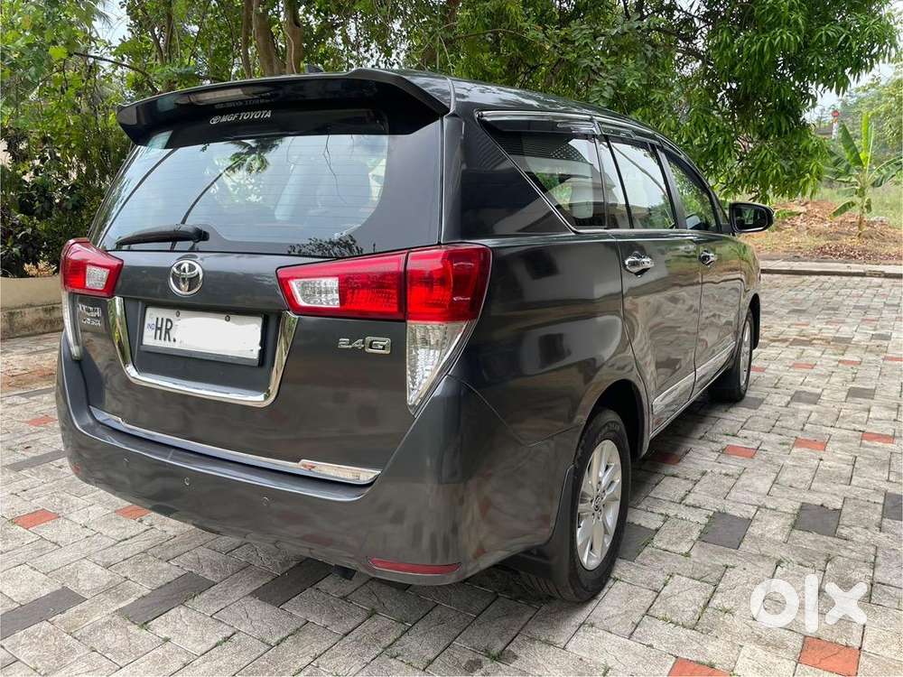 Toyota Innova Crysta 2017