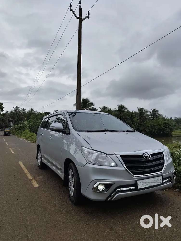 Toyota Innova 2016