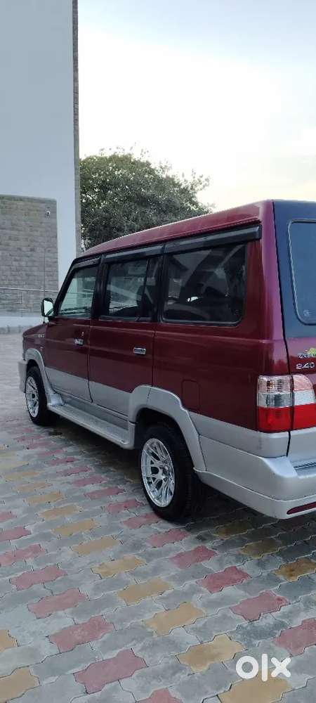 Toyota Qualis 2003 Diesel 187000 Km Driven