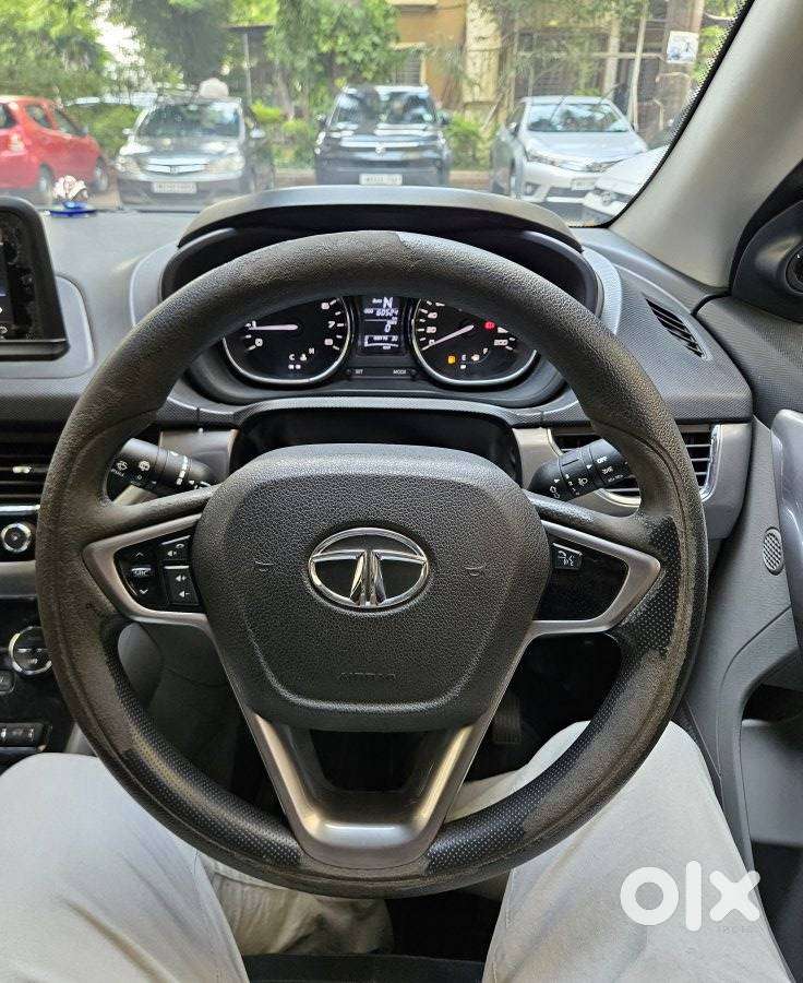 Tata Nexon Amt Xza Plus, 2018, Petrol