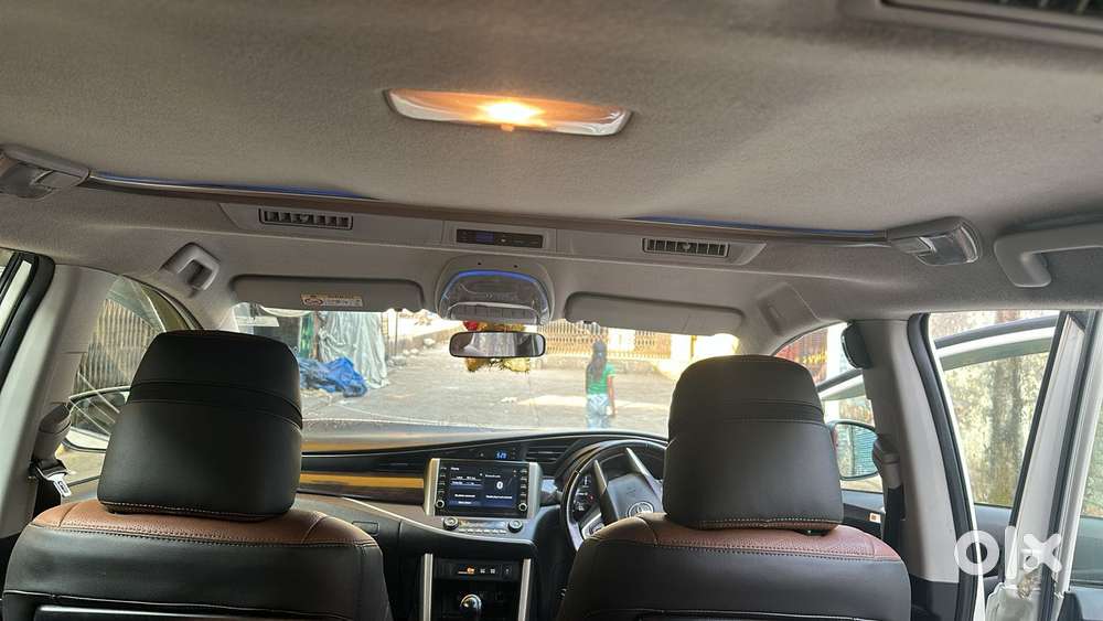 Toyota Innova Crysta [2020-ongoing] 2.4 Vx 8 Str, 2024, Diesel