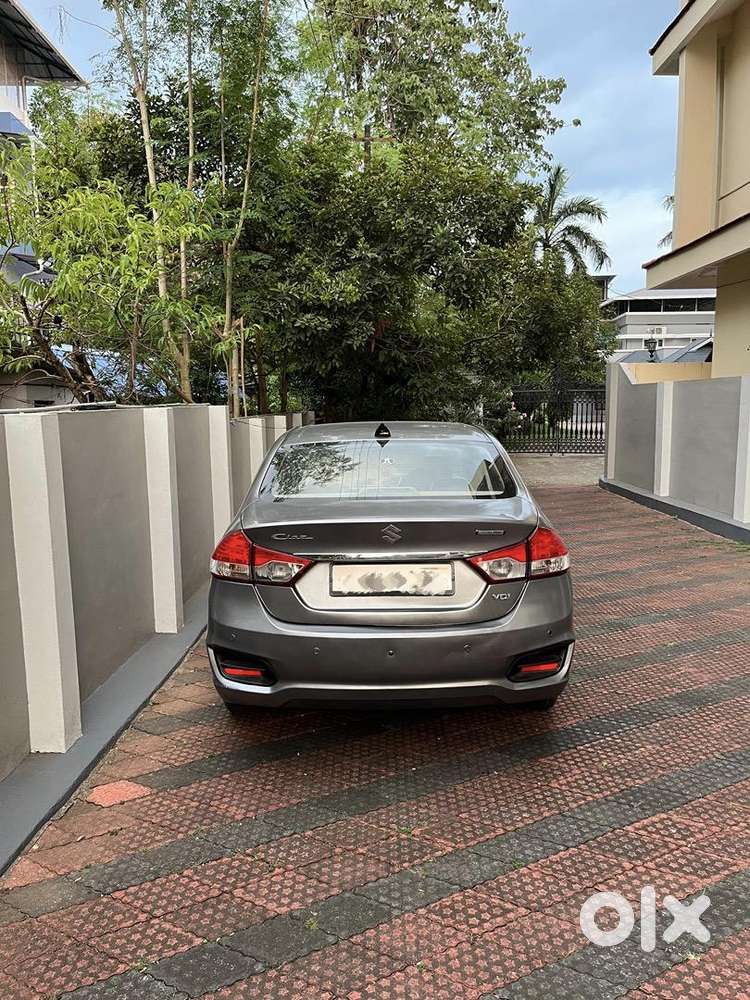 Maruti Suzuki Ciaz Hybrid 2017-2018 Diesel Well Maintained