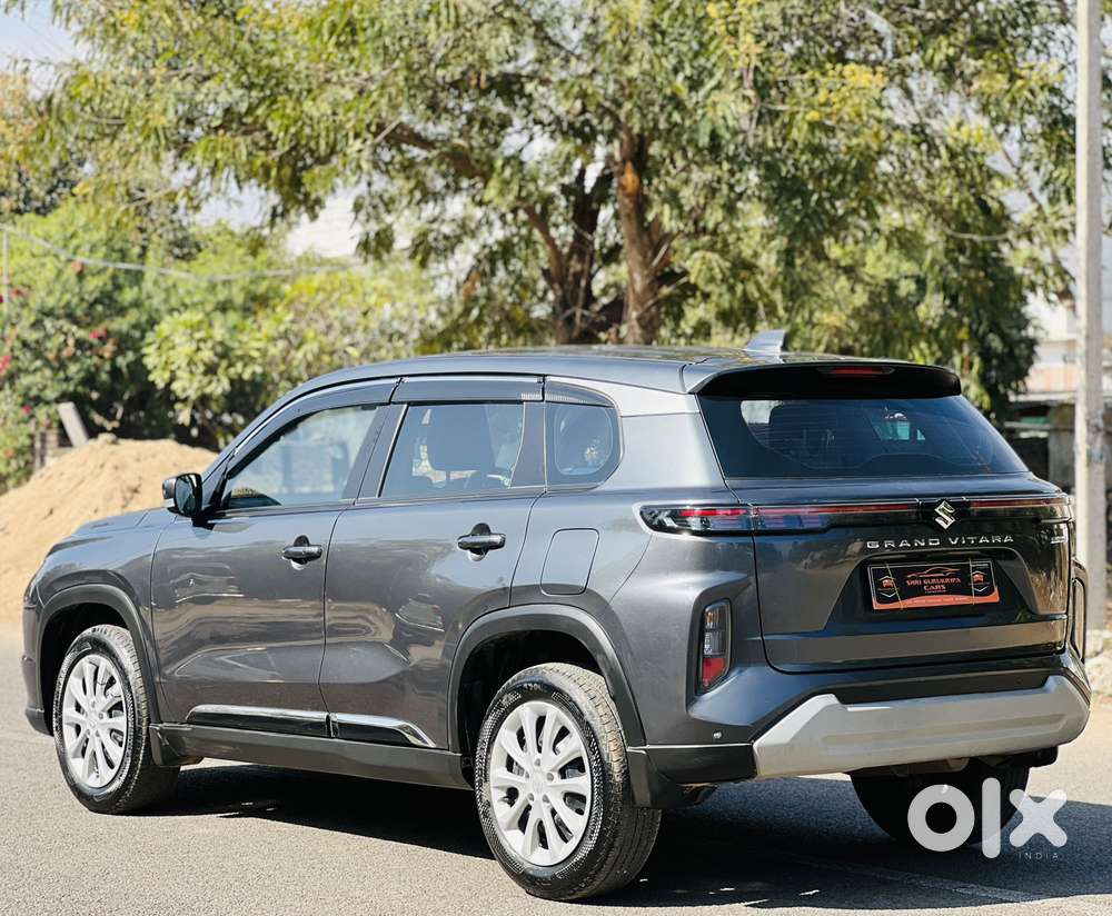 Maruti Suzuki Grand Vitara 1.5 Delta Smart Hybrid At, 2023, Petrol