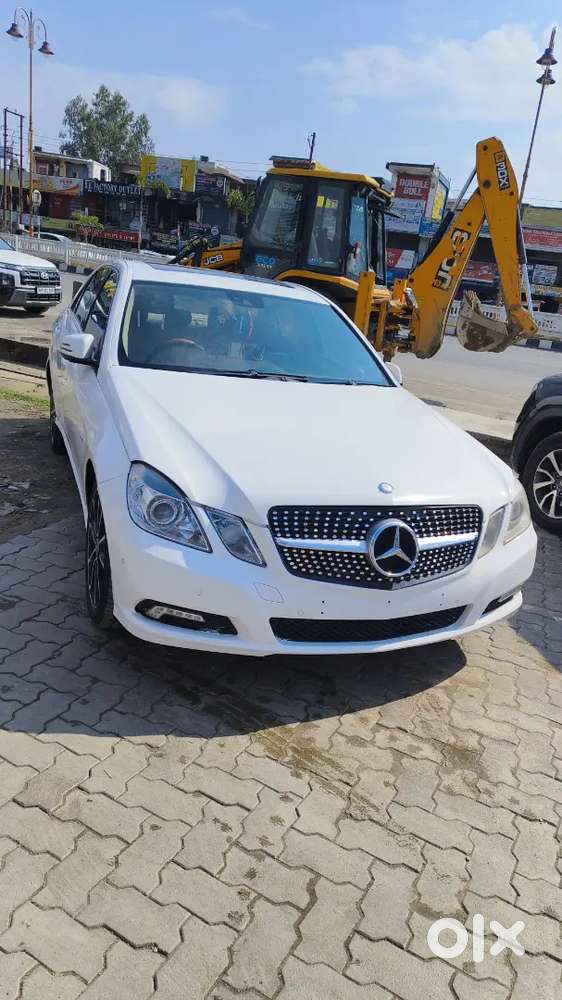 Mercedes-benz E-class 2010 Petrol 48000 Km Driven
