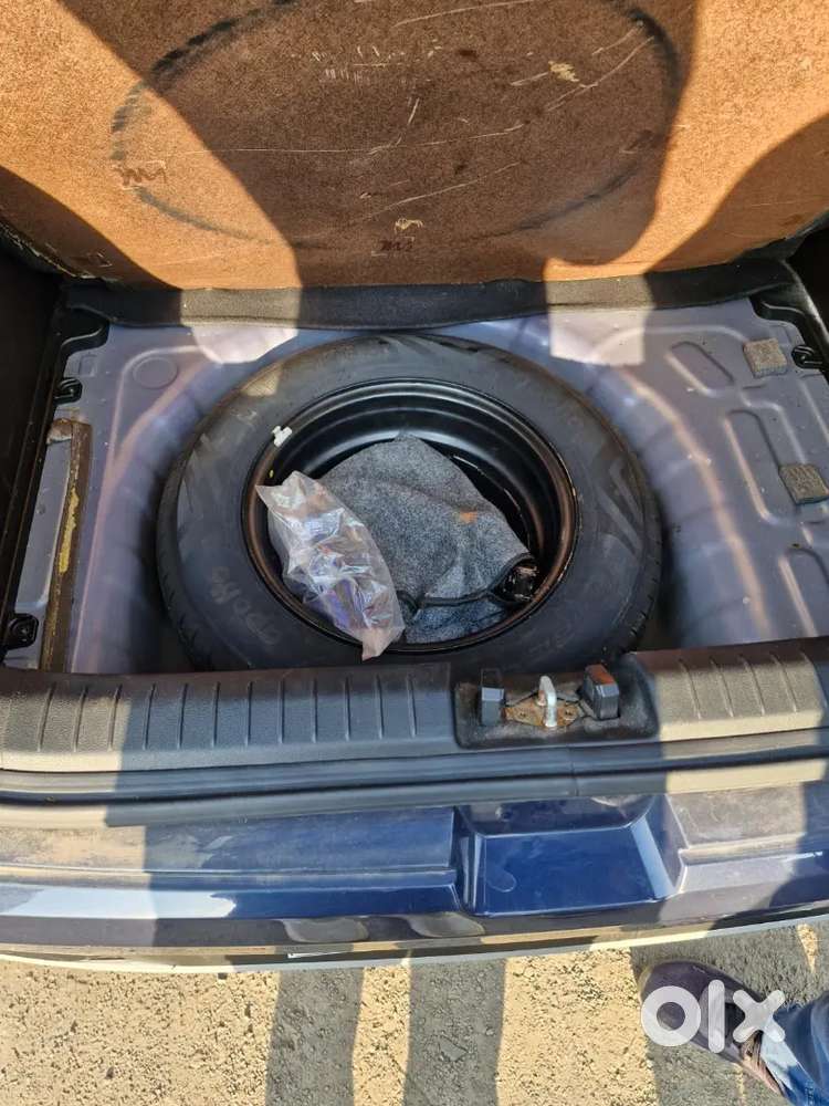 Hyundai Venue Petrol Manual 2020 With Sunroof