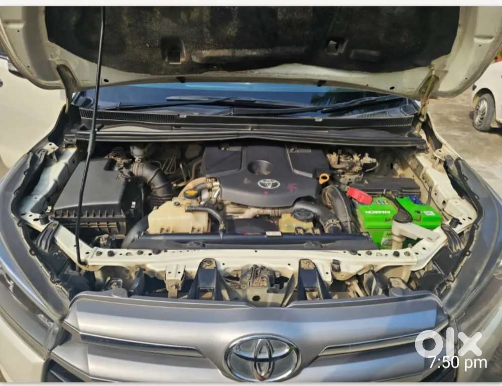 Toyota Innova Crysta 2.8z 2016