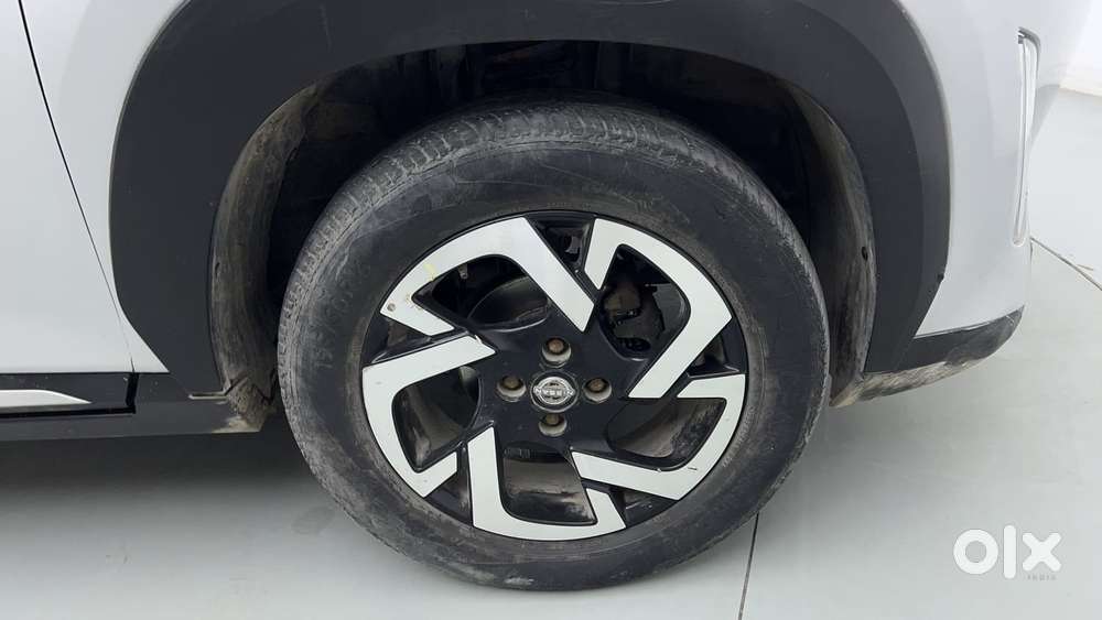 Nissan Magnite 1.0 Xv Turbo Cvt, 2022, Petrol