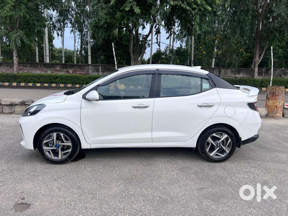 Hyundai Aura 1.0 Sx Plus Petrol, 2023, Cng & Hybrids