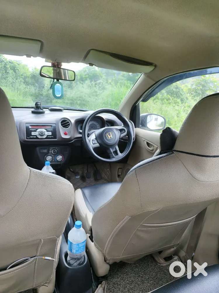 Well-maintained Honda Brio Petrol (manual) 2013,