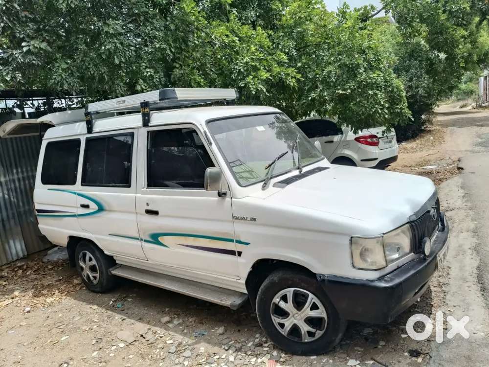 Toyota Qualis 2002 Diesel 150000 Km Driven