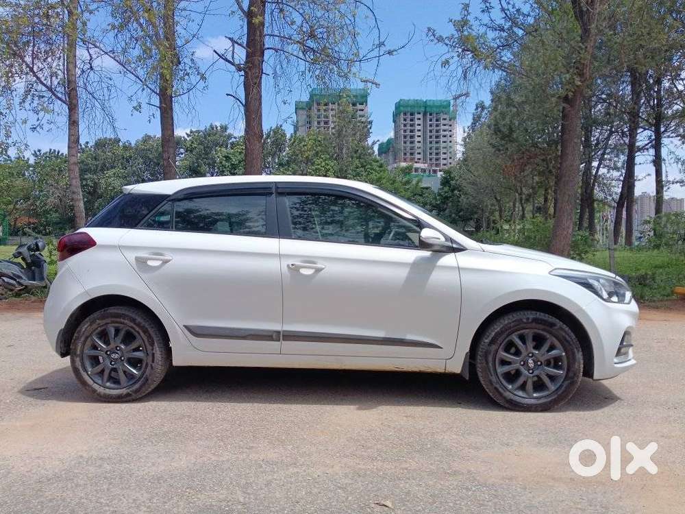 Hyundai i20 Sportz Plus CVT, 2020, Petrol