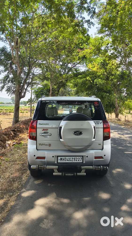 Mahindra Tuv 300 2015 Diesel Well Maintained