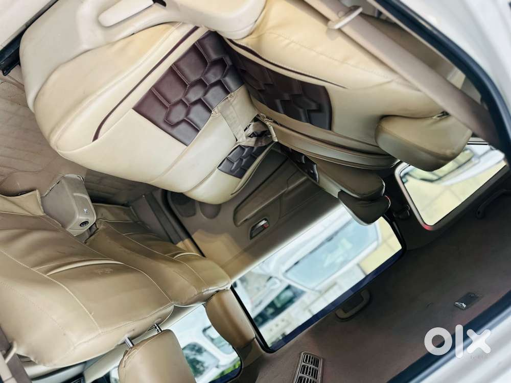 Maruti Suzuki Ertiga 1.4 Vxi Cng Anniversary Edition, 2022, Cng & Hy..