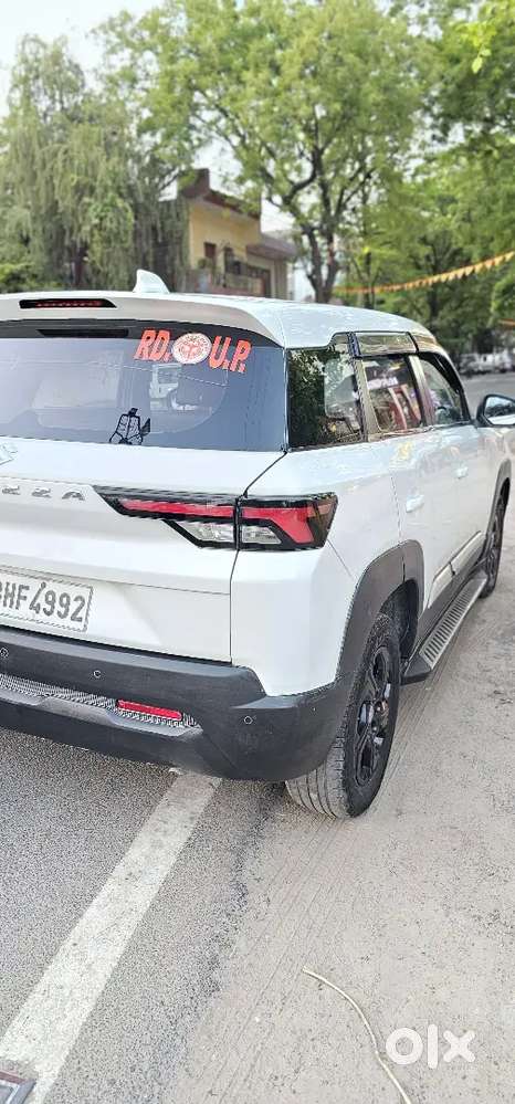 Maruti Suzuki Brezza 2023 Cng & Hybrids 72000 Km Driven