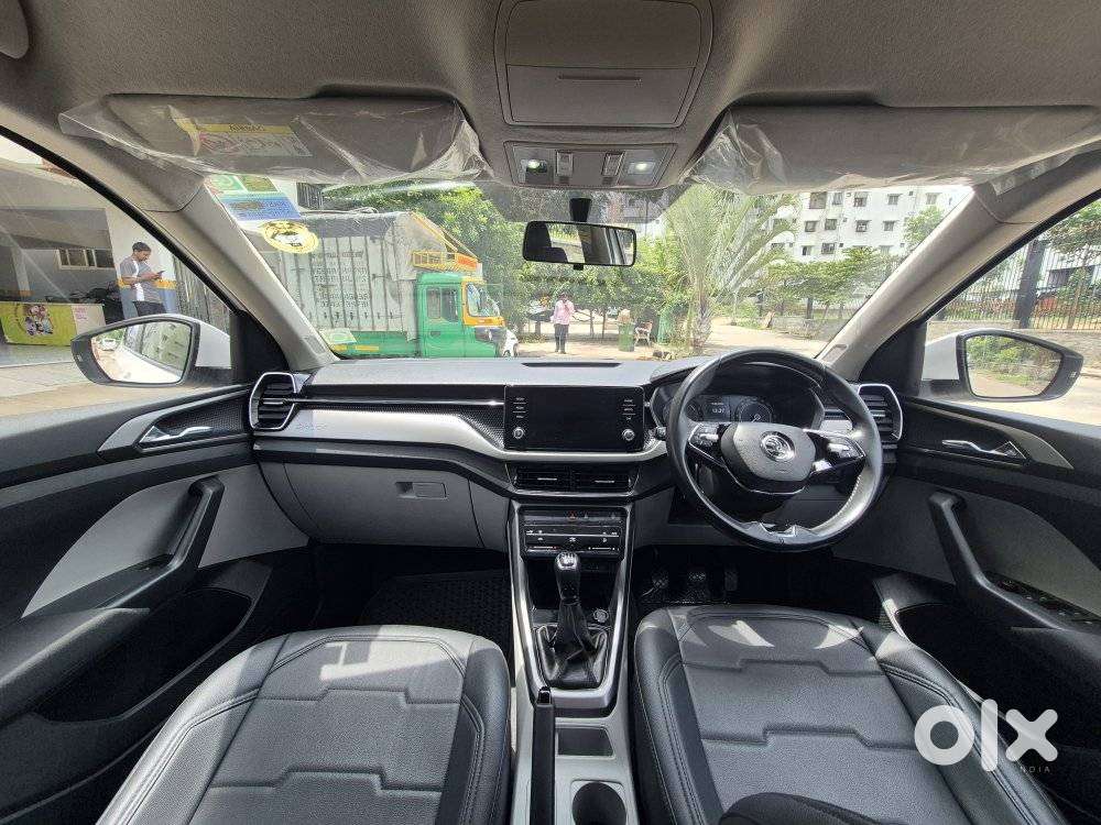 Skoda Kushaq Ambition 1.5l Tsi Mt, 2023, Petrol