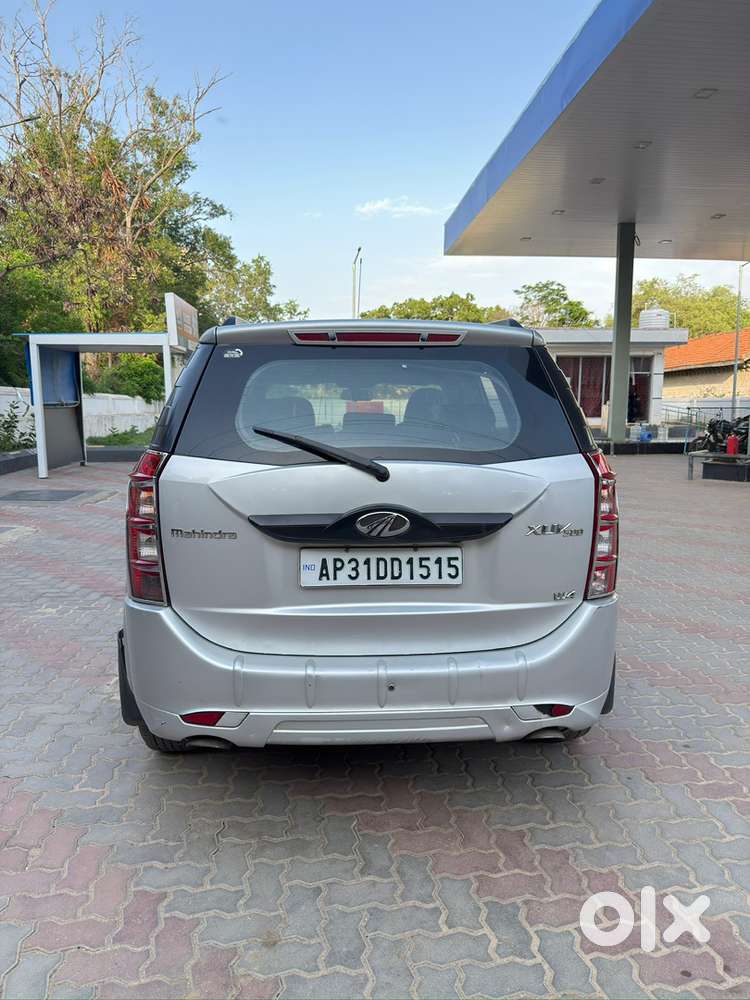 Mahindra Diesel Car 2016 Showroom Track