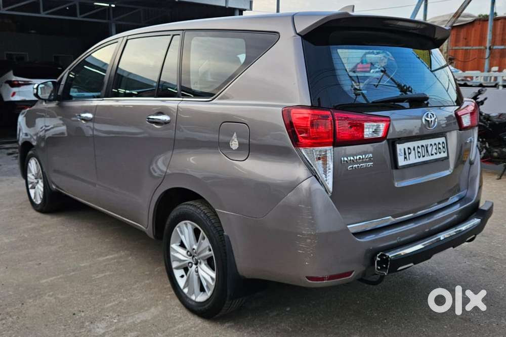 Toyota Innova Crysta 2.8 Z, 2016, Diesel