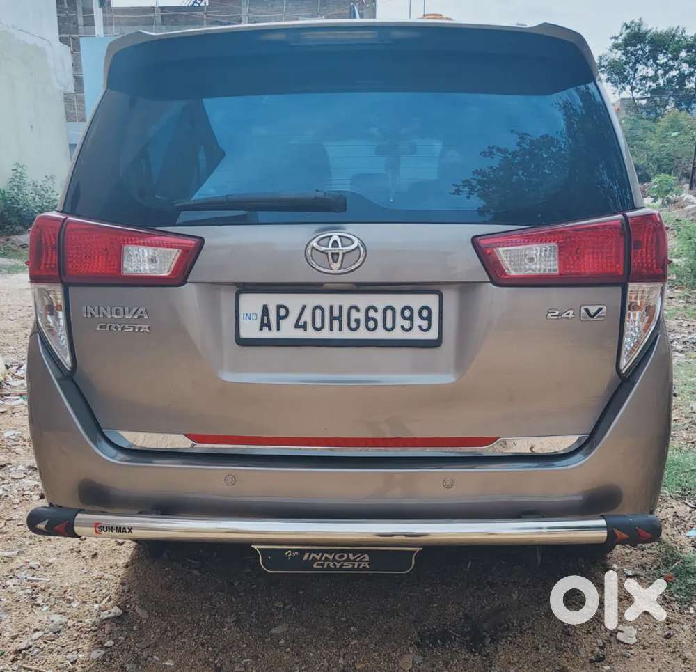 Toyota Innova Crysta 2.4 2018