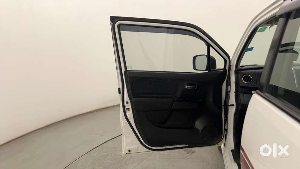 Maruti Suzuki Stingray Vxi, 2016, Petrol