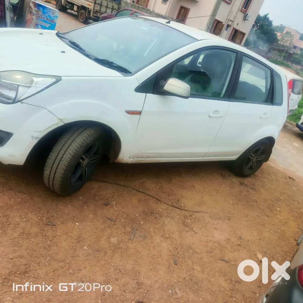Ford Figo 2012 Diesel 102000 Km Driven