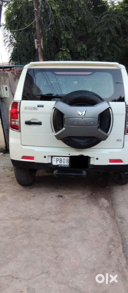 Mahindra Bolero N10 2023 Diesel 3900km Manual