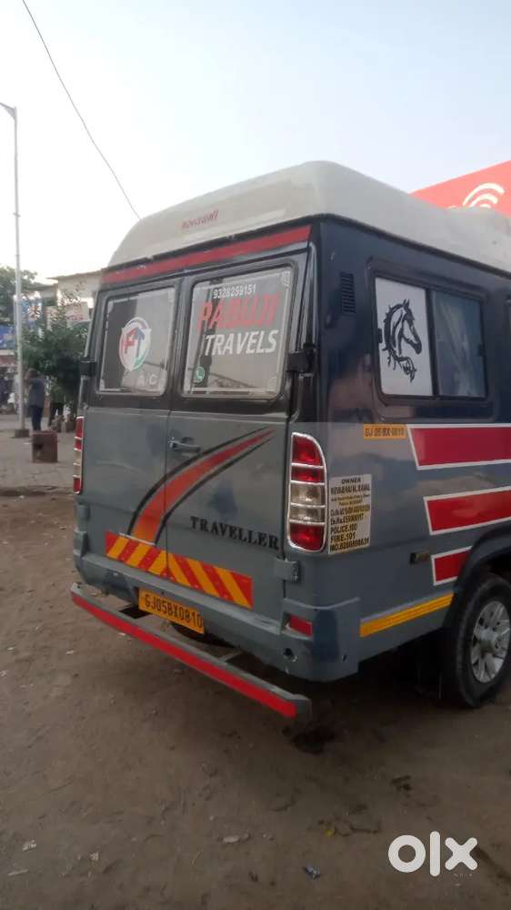 Tempo Traveller Force Crv