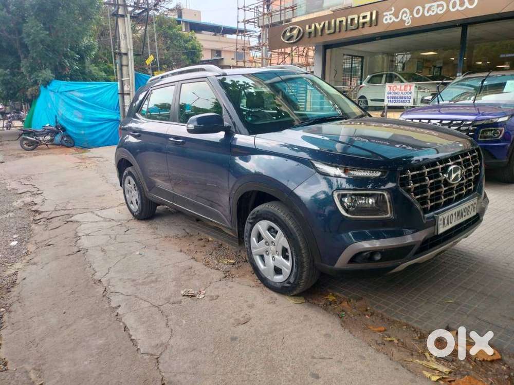Hyundai Venue S Plus Mt 1.2 Kappa, 2022, Petrol