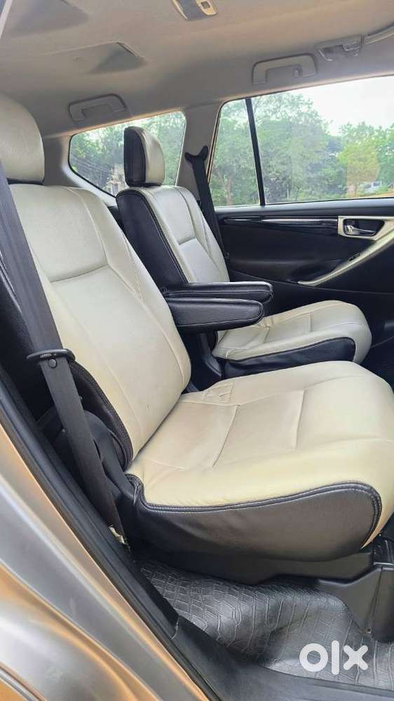 Toyota Innova Crysta