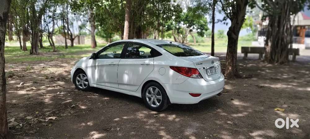 Hyundai Verna 1.6 Sx 2012