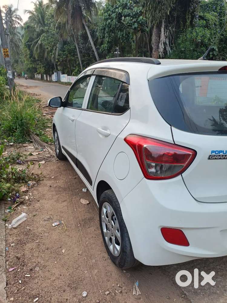 Hyundai Grand I10 Sports Crdi 2016 Diesel 112100 Km Driven