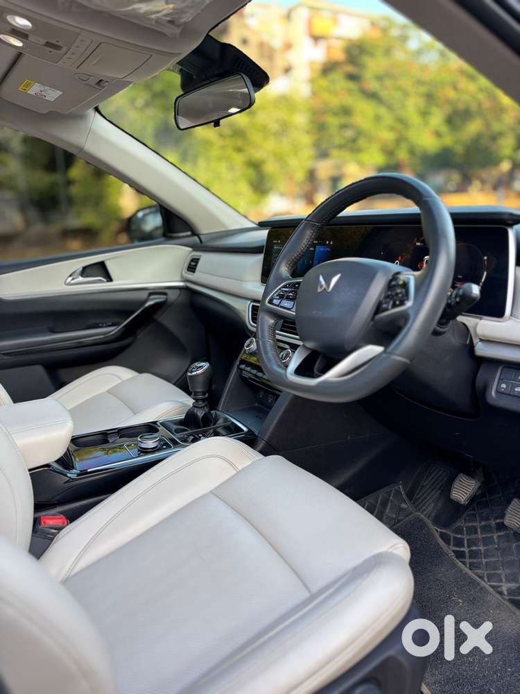 Mahindra Xuv700 2.2 Ax 7 Diesel Mt Str, 2024, Diesel