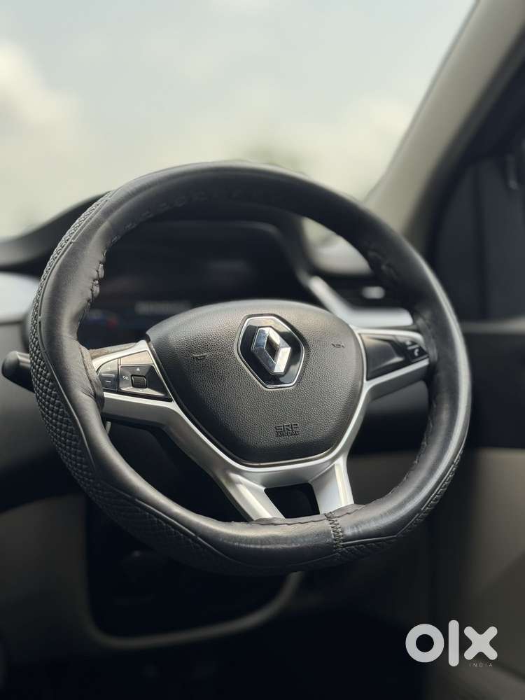 Renault Triber Rxz, 2023, Petrol