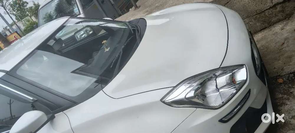 Maruti Suzuki Swift Vxi Petrol 2023