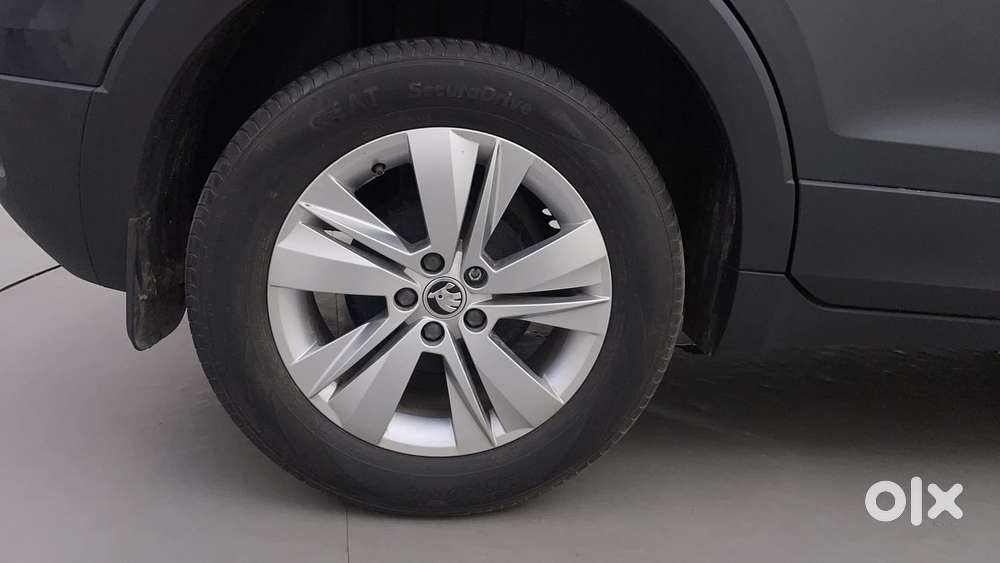 Skoda Kushaq Ambition 1.0l Tsi Mt, 2023, Petrol