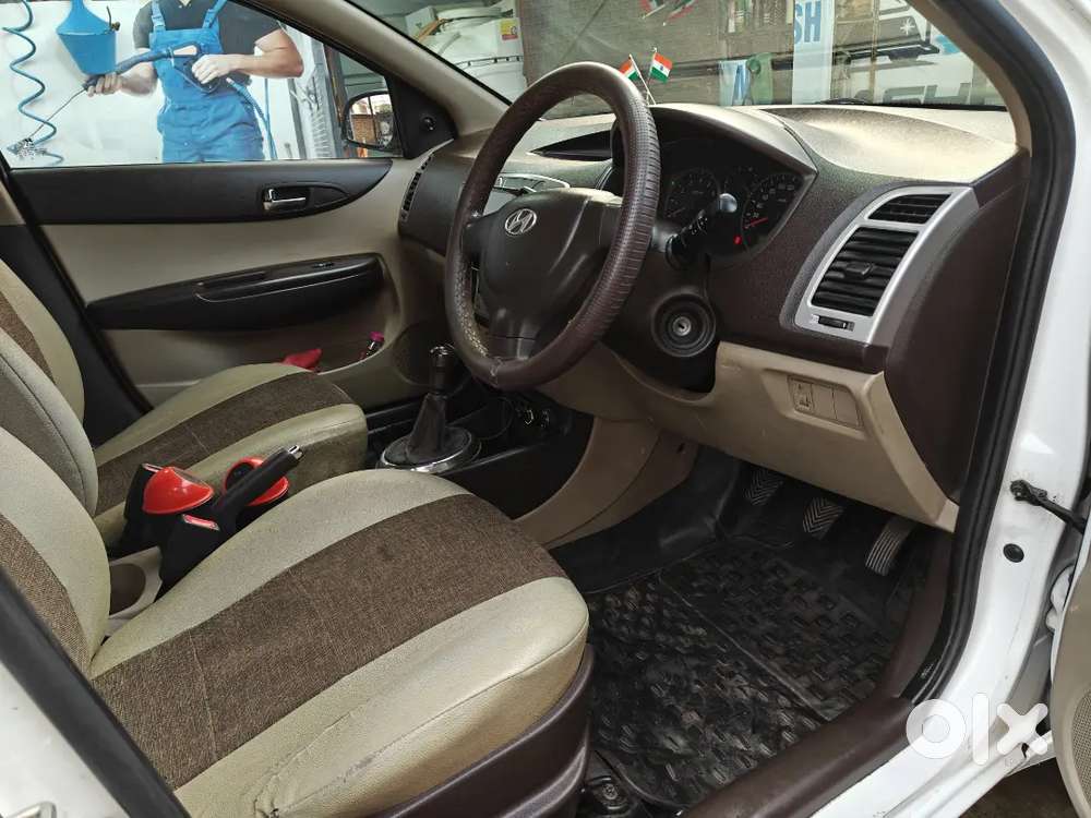 Hyundai I20 Magna 2011 Car