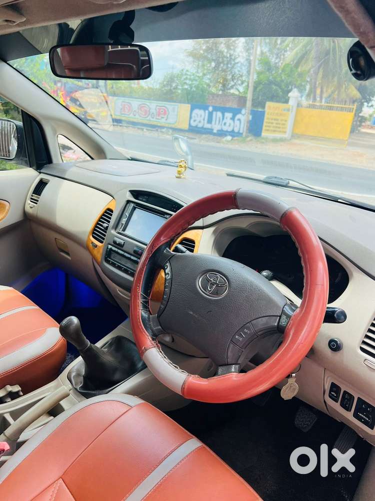 Toyota Innova 2.5 V 7 Str, 2010, Diesel