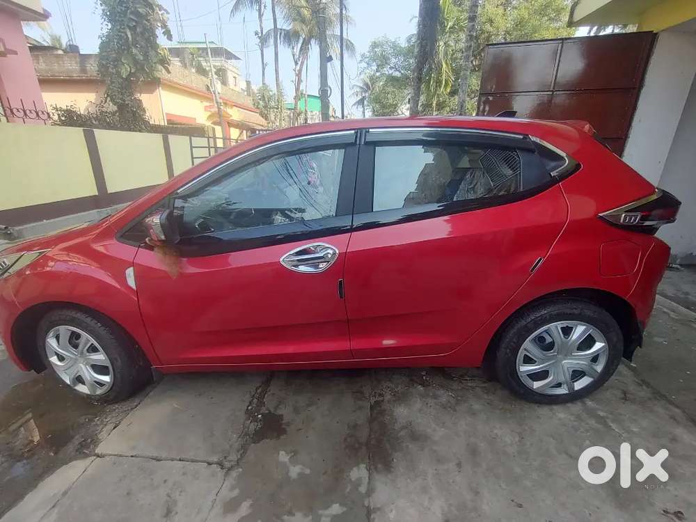 Tata Altroz 2024 Petrol 4350 Km Driven, Brand New Condition.