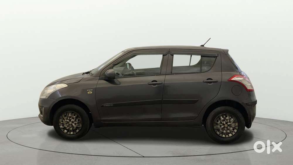 Maruti Suzuki Swift 1.2 Lxi (o), 2017, Petrol