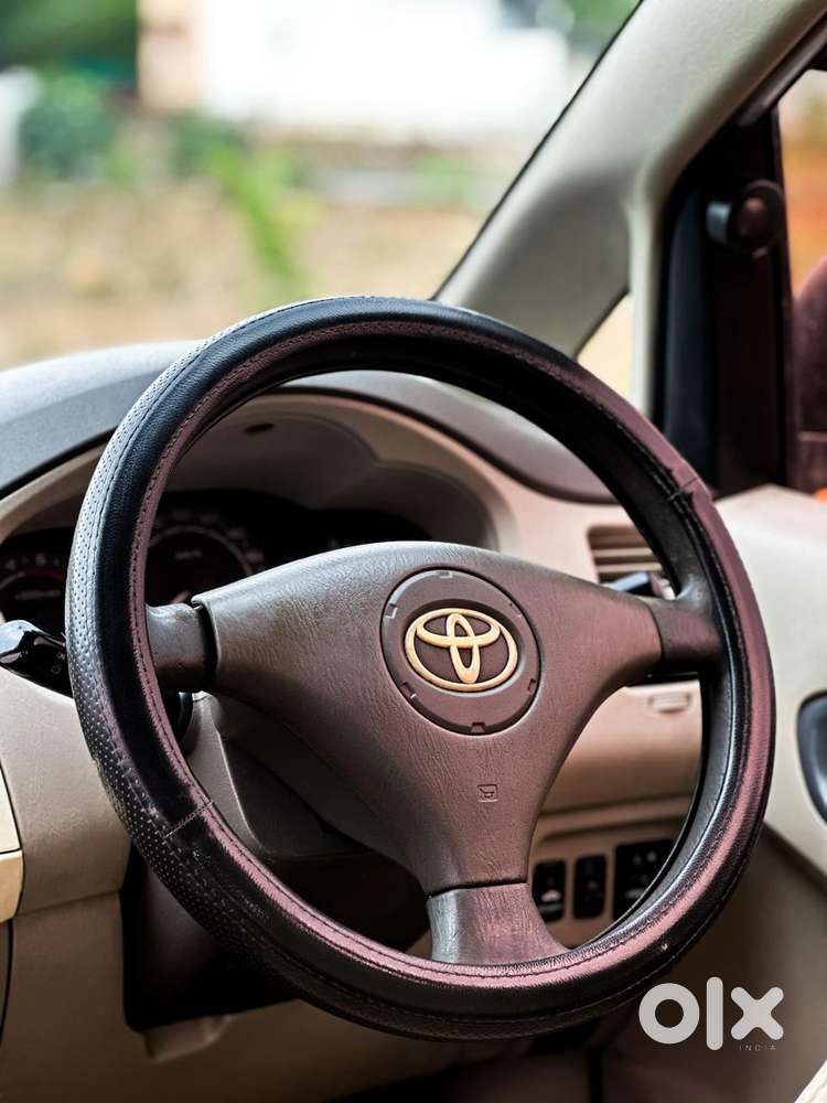 Toyota Innova 2.5 G (diesel) 8 Seater, 2009, Diesel