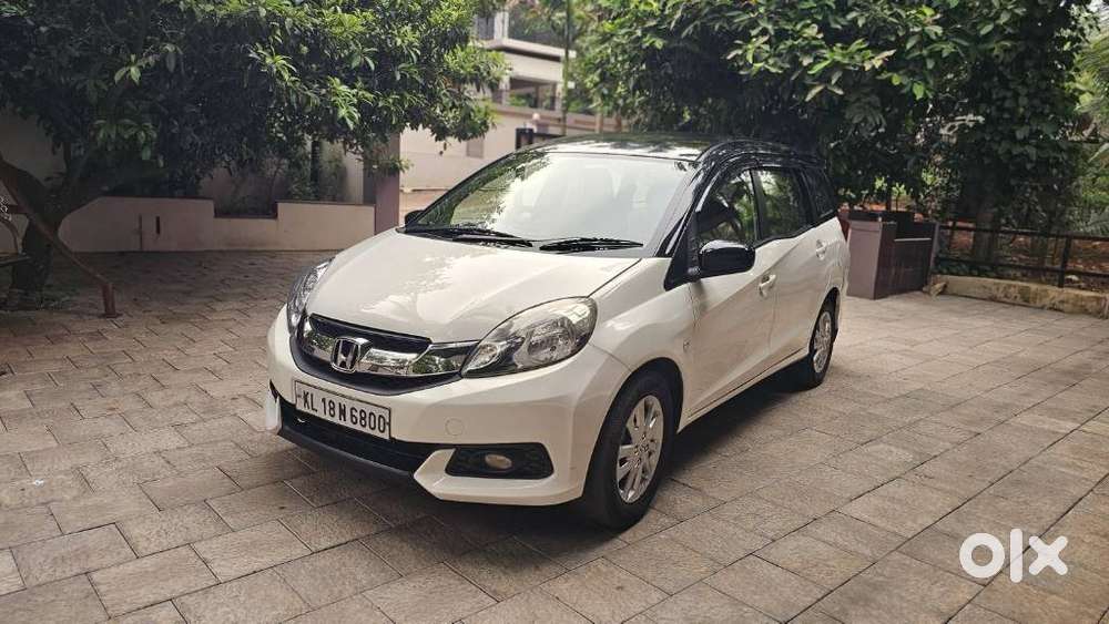 Honda Mobilio, 2014, Petrol