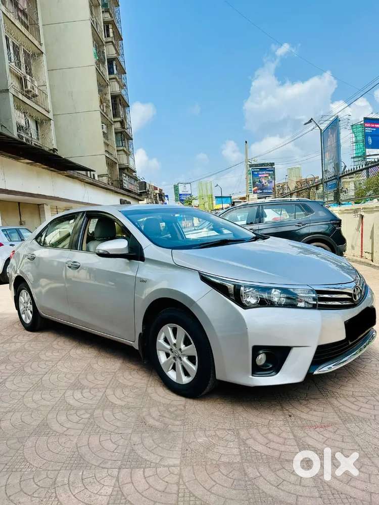 Toyota Corolla Altis 1.8g 2014