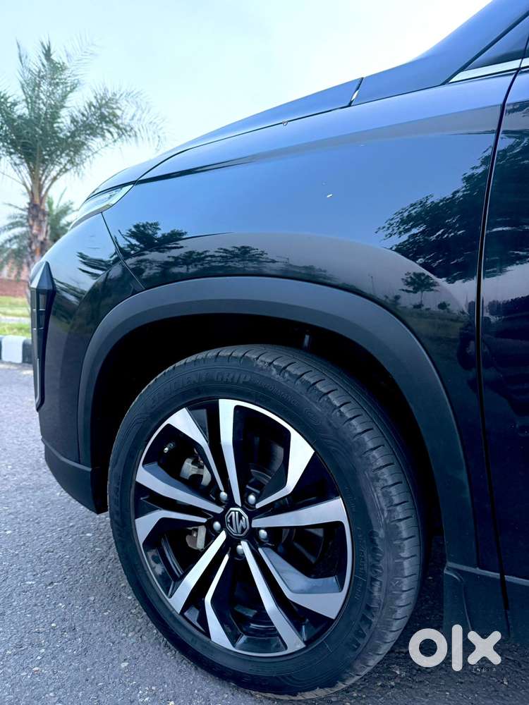 Mg Hector Plus, 2023, Petrol