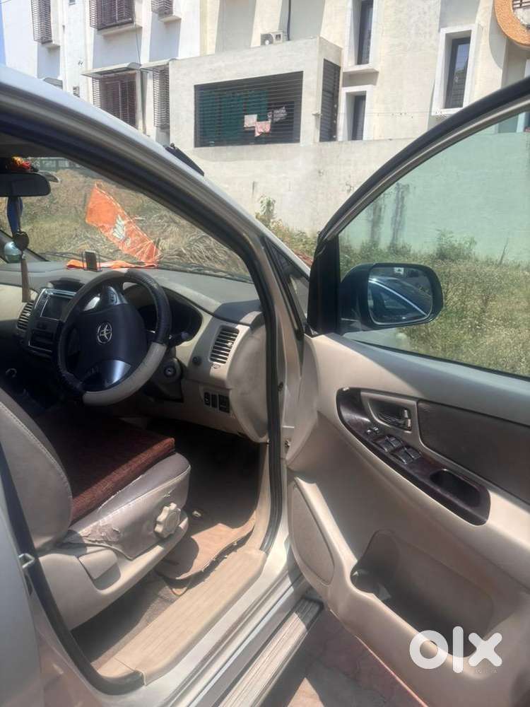 Toyota Innova 2014 Diesel Well Maintained