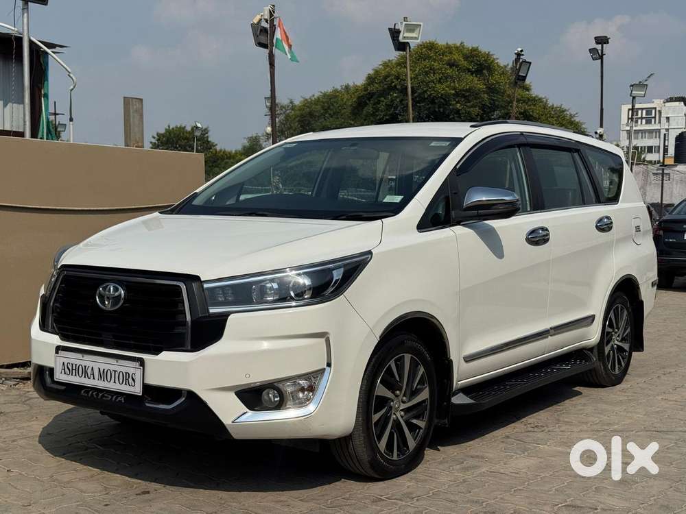 Toyota Innova Crysta 2.4 Z 7 Str, 2023, Diesel