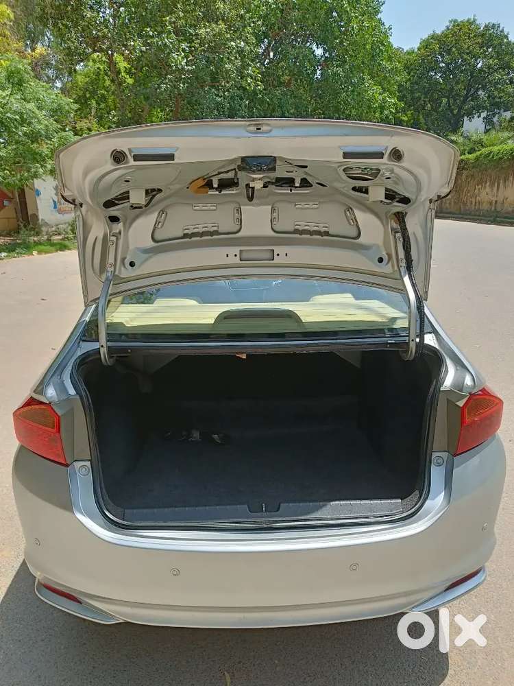 Honda City V Mt 2015 Silver